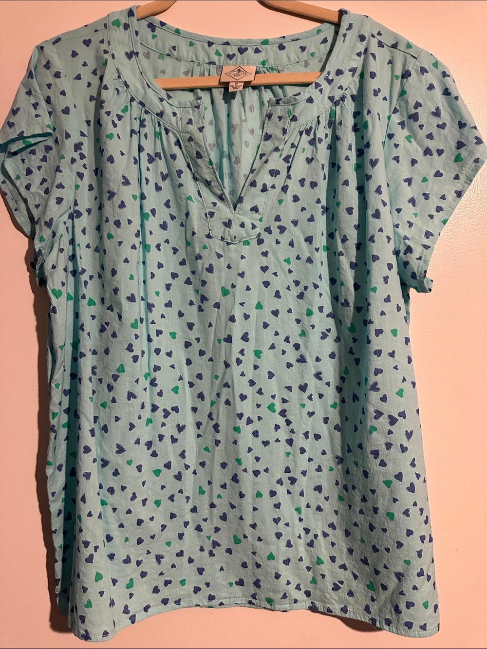 St. John's Bay Aqua Heart-Print Short Sleeve V-Neck Top